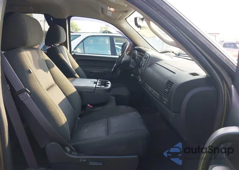 2013 Chevrolet Silverado K1500 Lt z USA, uszkodzony, nr VIN 1GCRKSEA7DZ211048